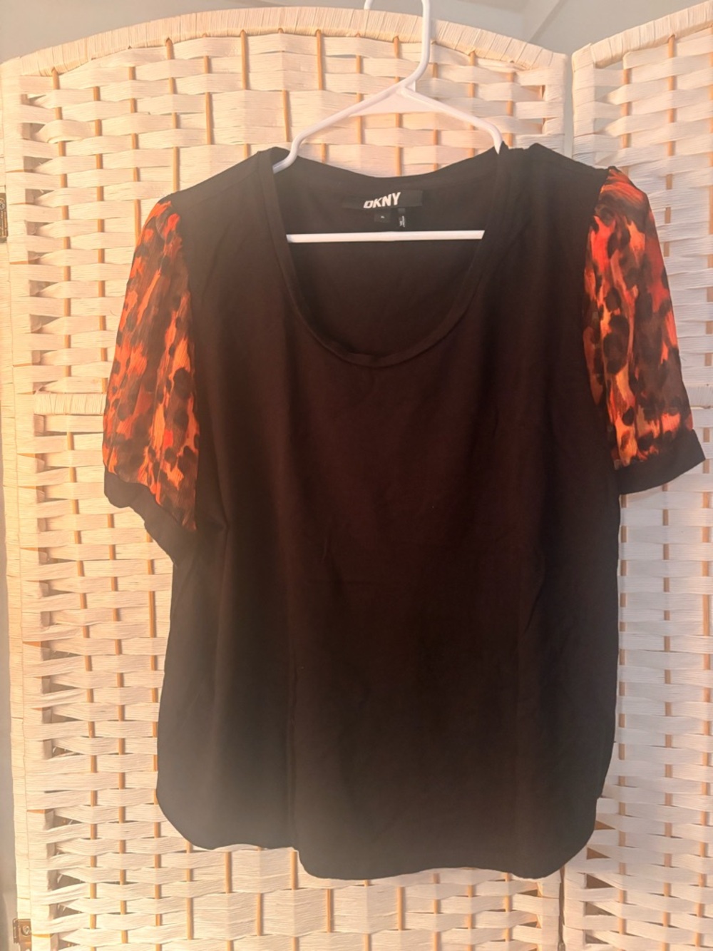 DKNY Black Tee with Red-Orange Leopard Puff Sleeves